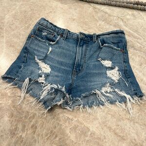 Abercrombie & Fitch High Rise Mom Shorts Distressed Raw Hem Size 27 / 4